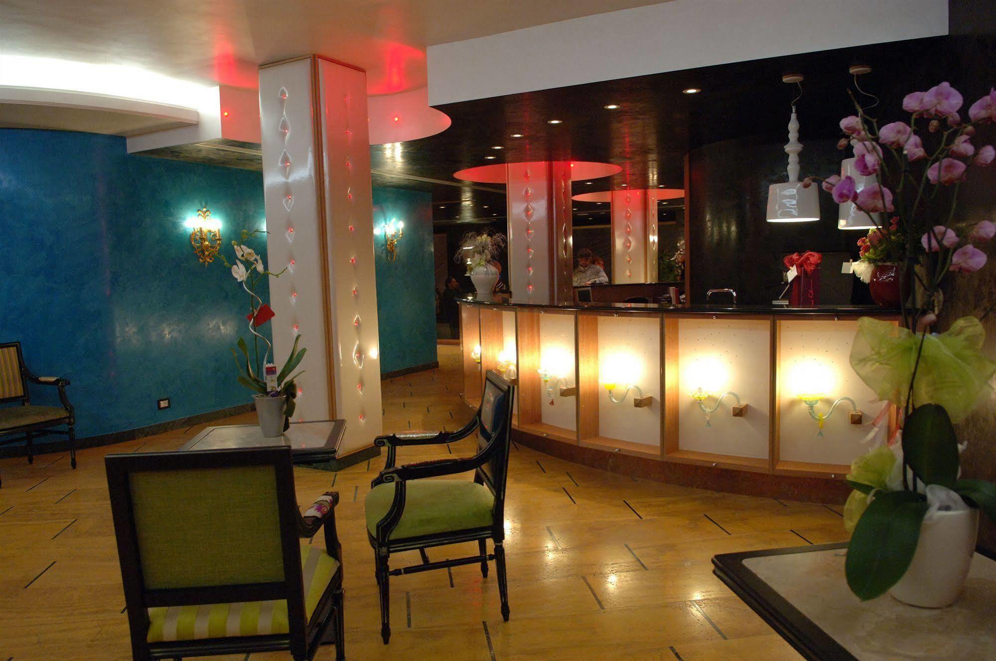 Hotel La Rosa Dei Venti Monte San Giusto Екстер'єр фото