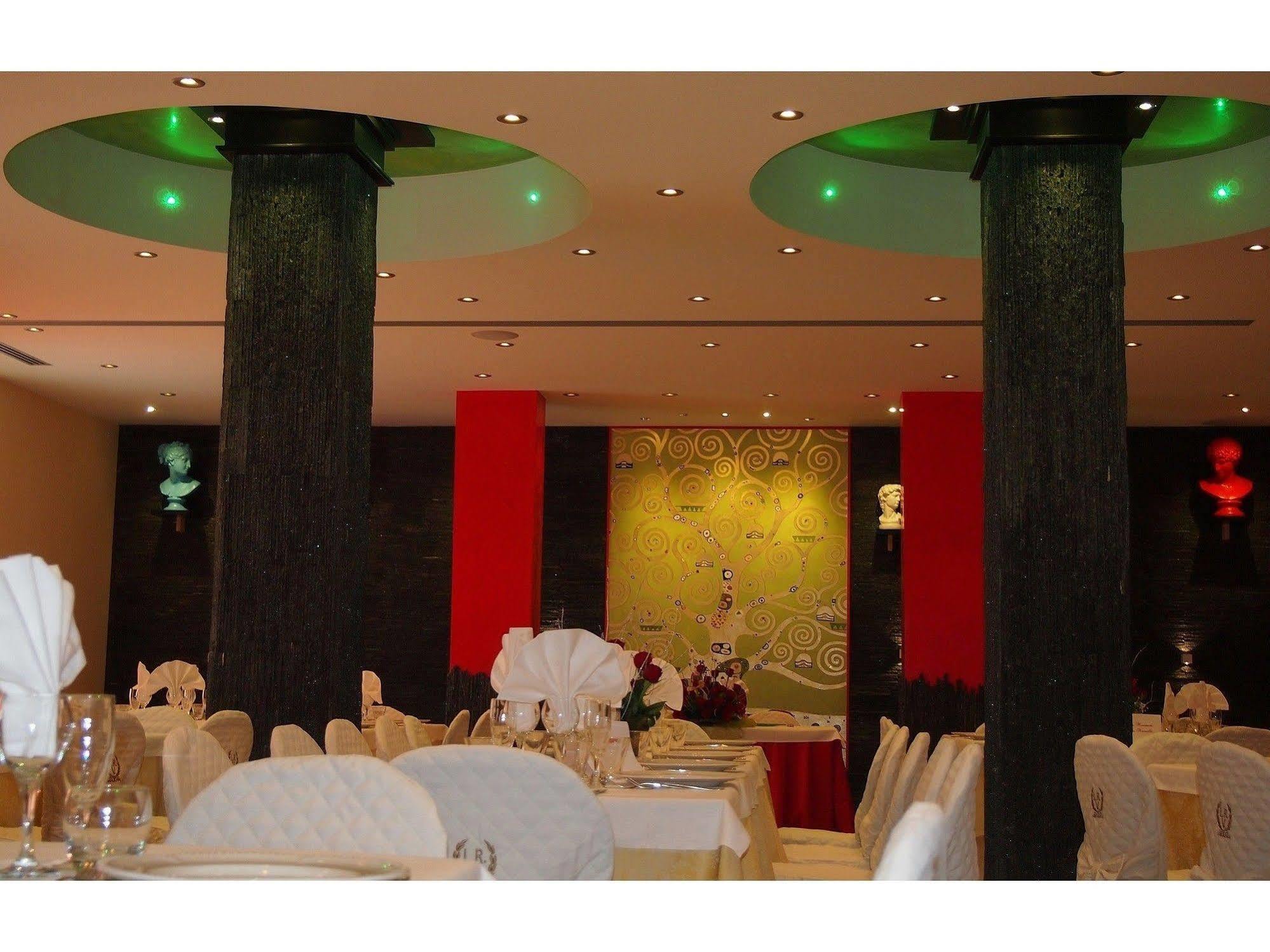 Hotel La Rosa Dei Venti Monte San Giusto Екстер'єр фото