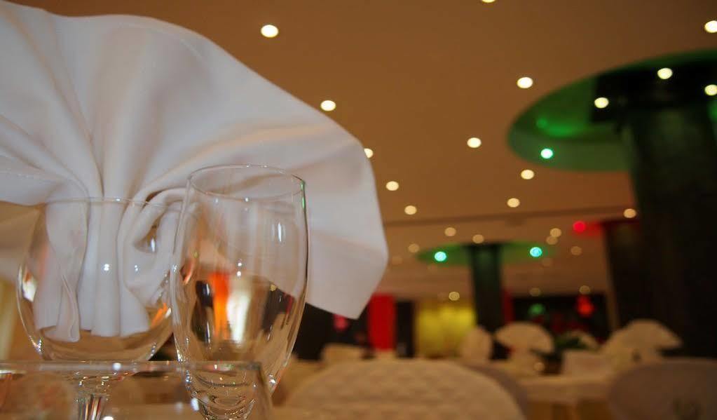 Hotel La Rosa Dei Venti Monte San Giusto Екстер'єр фото
